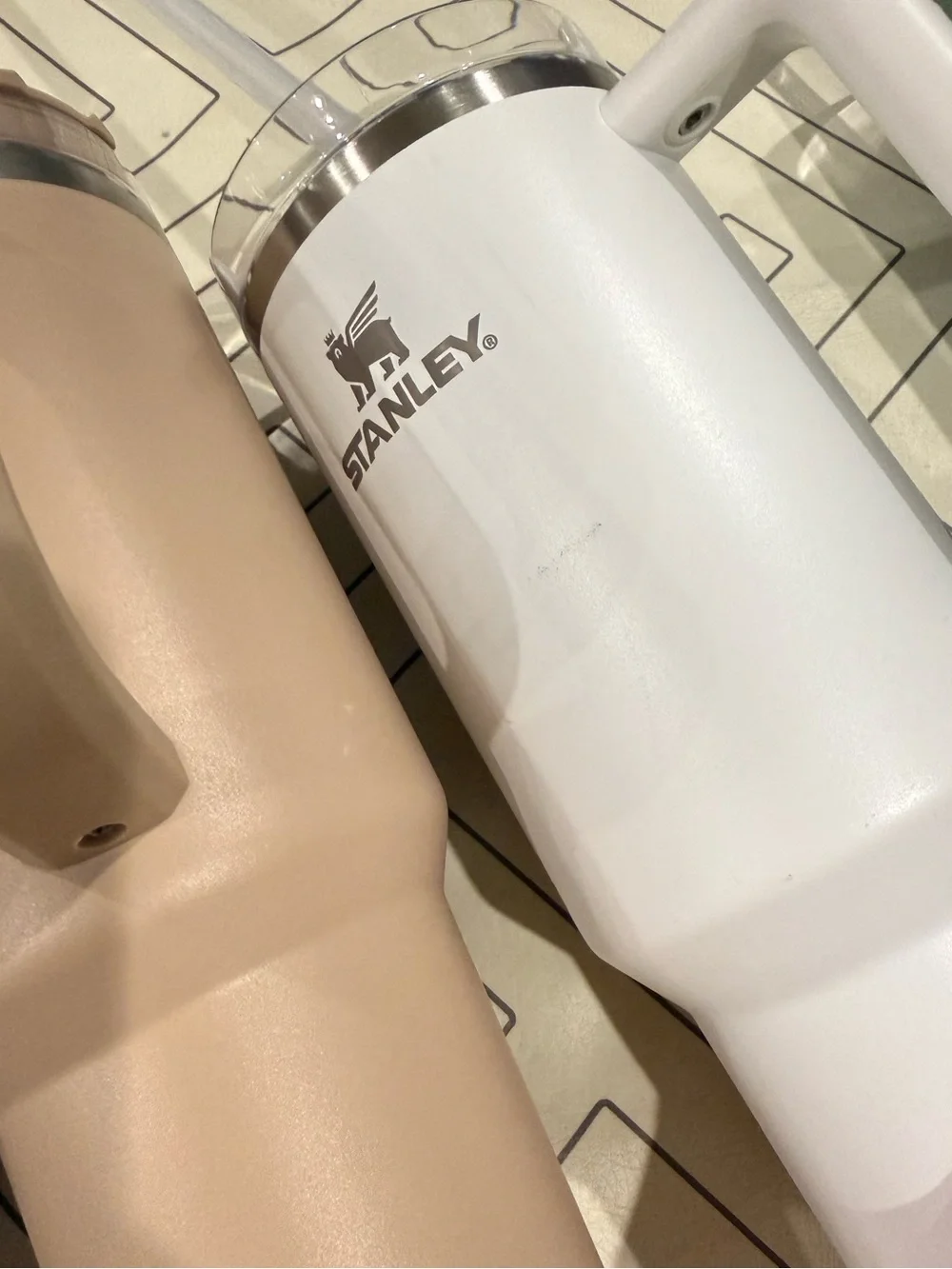 Bundle of Stanley 40oz Cups - Picture 15 of 15